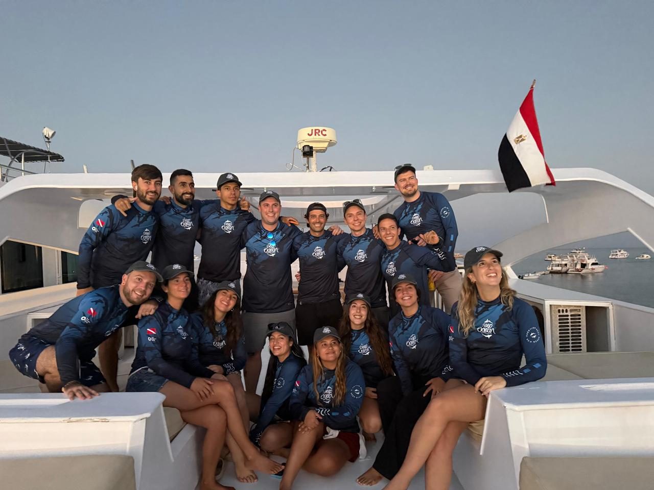 Deep Ocean · Spain team wearing custom rash guards by The Ocean Lung