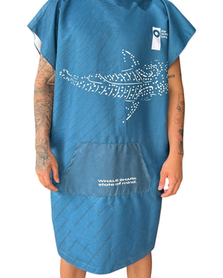 Poncho tiburón ballena -  Talla Única