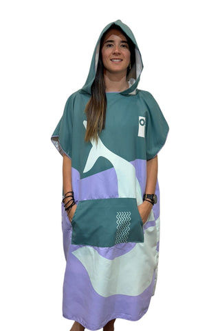 Poncho Ballena Jorobada -  Talla Única