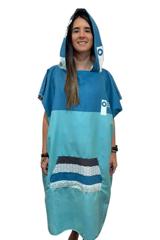 Poncho Olas – Talla Única