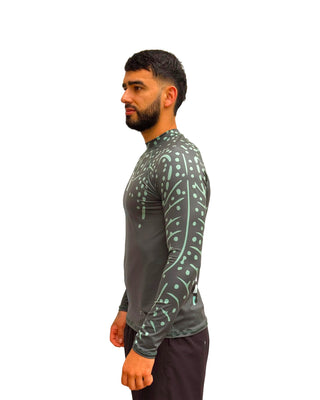 Rashguard Hombre tiburón ballena verde militar