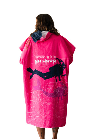 Poncho Dive Like a Girl Fucsia