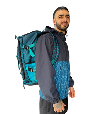 Whale Shark Pack: Maleta viajera + Chaqueta Tiburón ballena