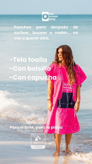 Poncho Dive Like a Girl Fucsia - Talla Única